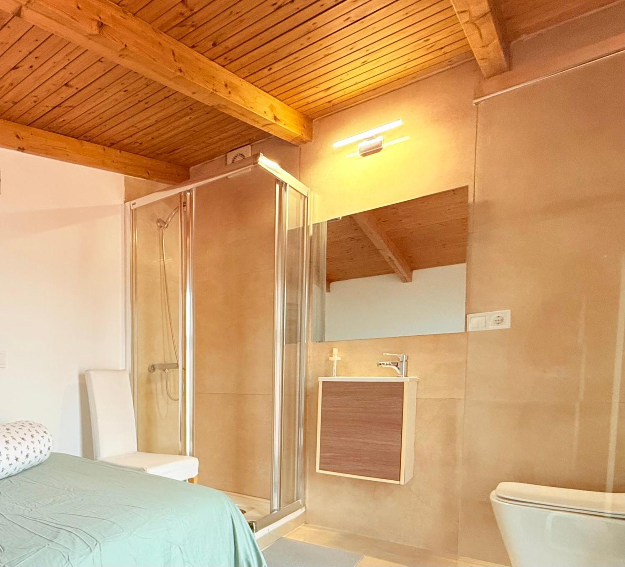 Rosa Rooms, Habitacion Con Bano Privado Pozuelo de Alarcón Dış mekan fotoğraf