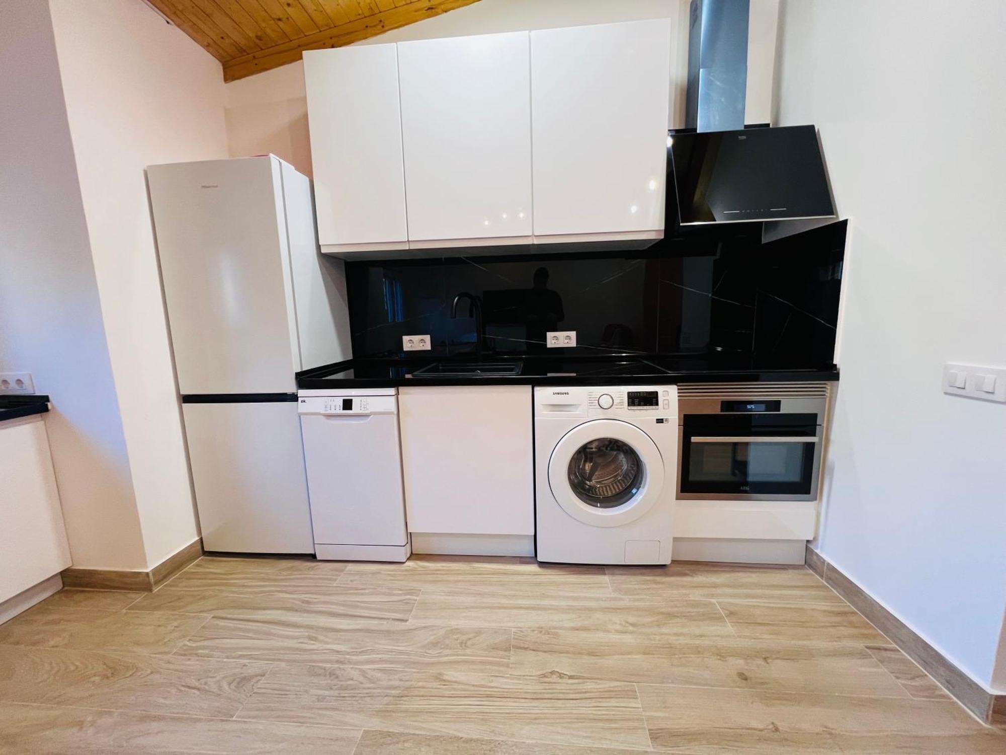 Rosa Rooms, Habitacion Con Bano Privado Pozuelo de Alarcón Dış mekan fotoğraf
