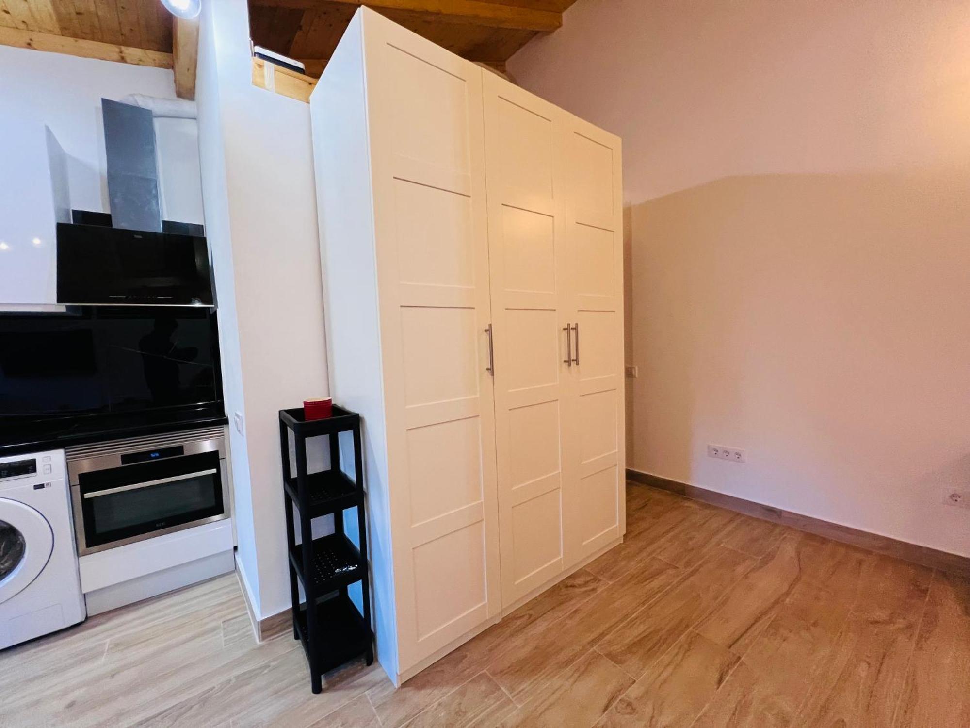 Rosa Rooms, Habitacion Con Bano Privado Pozuelo de Alarcón Dış mekan fotoğraf
